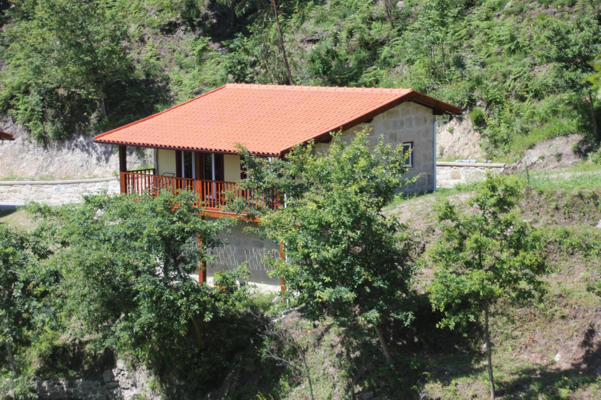 Pensjonat Encostas Da Torre Terras de Bouro Zewnętrze zdjęcie